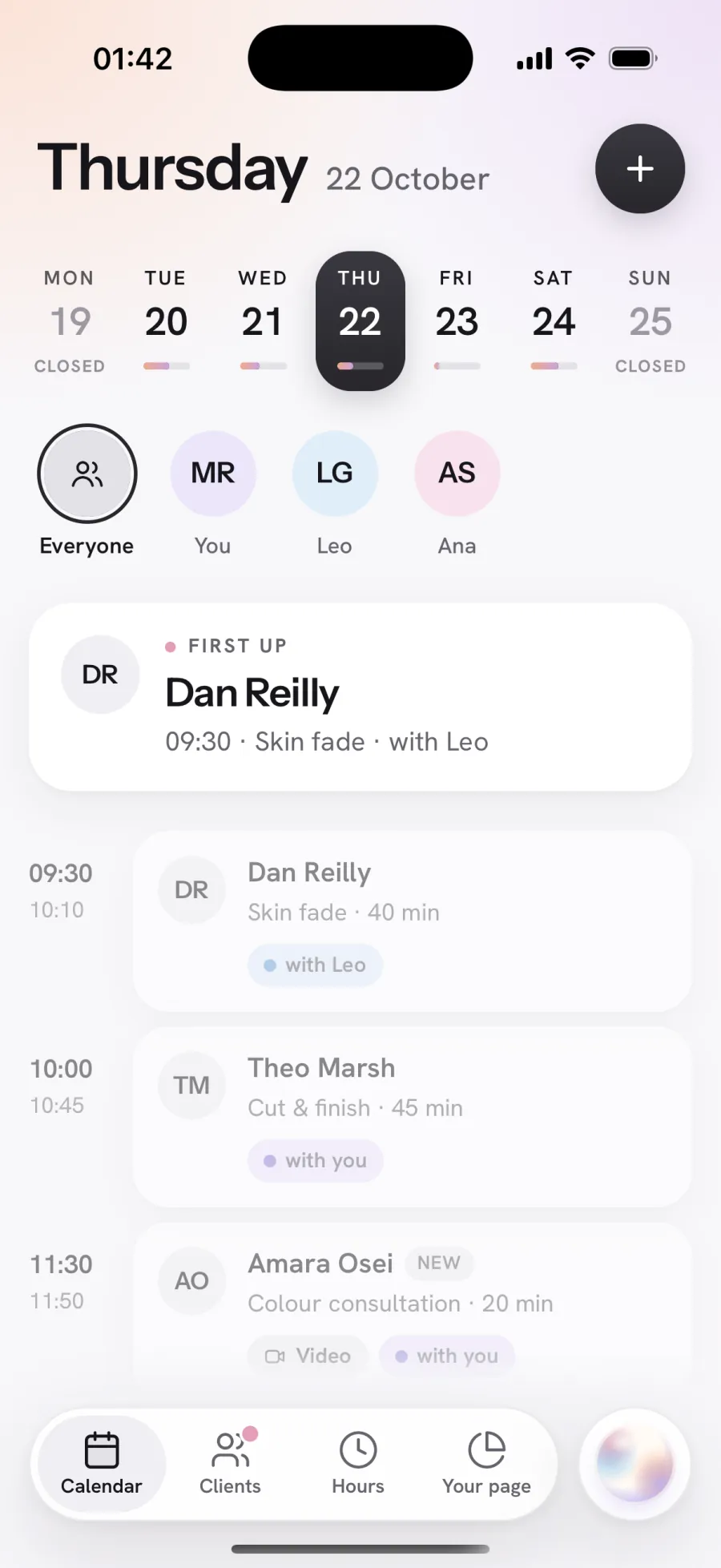 Daynup calendar on iPhone: first client of the day with your team